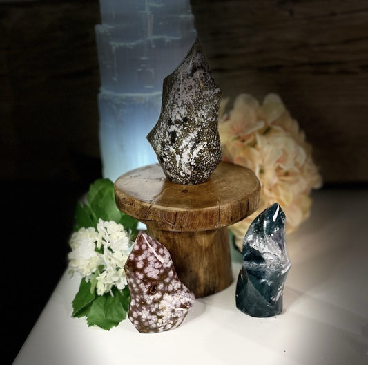 moss agate orbicular jasper